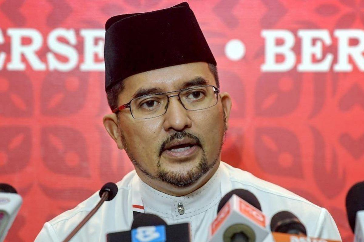 Umno pulls out of pro najib rally on jan 6 following royal decree